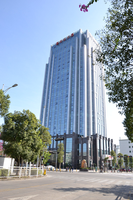 久阳机械 - 专注起重机械、挖掘机械与道路机械的解决方案_久阳机械