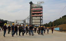 南平市公路局领导参观我司武夷绕城项目.png 南平市公路局领导参观我司武夷绕城项目_久阳机械