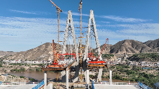 黄河上游首座八车道跨河大桥即将跨越天险实现“牵手”_久阳机械