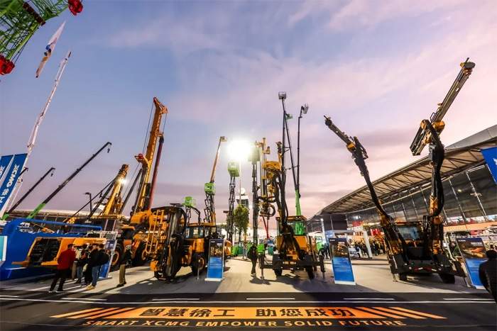 刷新世界纪录！徐工地下基础工程机械新品发布_久阳机械