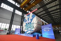 铁建重工超大直径敞开式TBM“江汉武当号”下线_久阳机械
