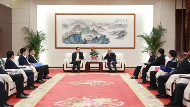 中国建材集团与中国中铁签署战略合作协议_久阳机械