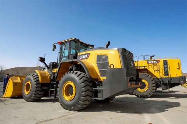 徐工?“世界级储量”矿区，国内首台XC9150超大吨位混动装载机交付_久阳机械