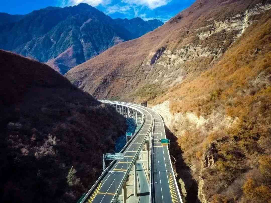 151.jpg 匠心筑路 感恩同行|大成集团九绵项目正式建成通车!_久阳机械