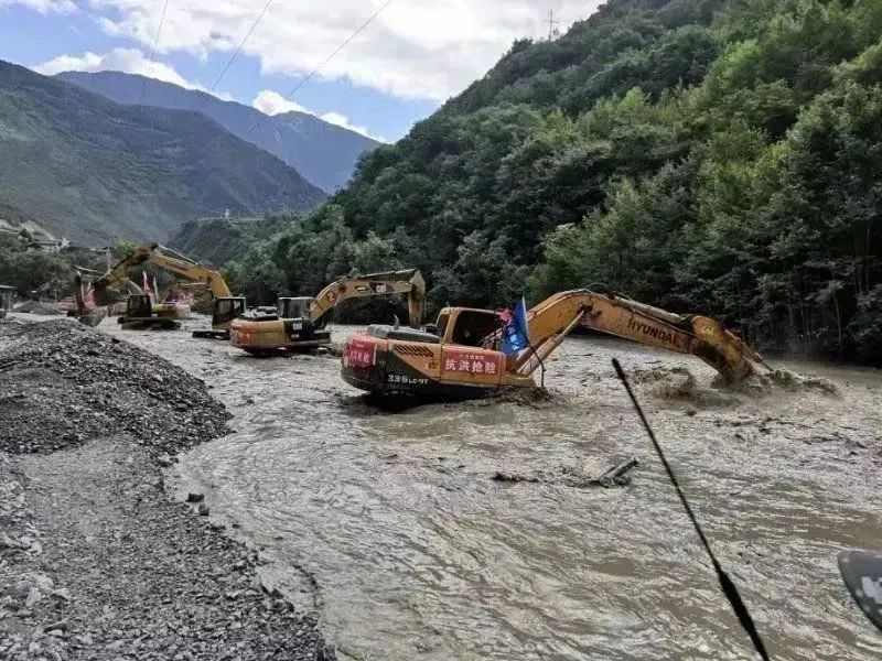 151,1.jpg 匠心筑路 感恩同行|大成集团九绵项目正式建成通车!