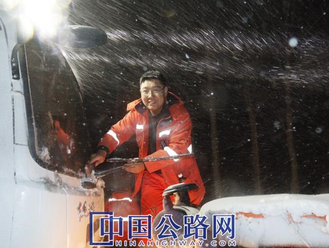 1766557837887397.jpg 【18】《橘衣映雪,夜暖归程》.JPG