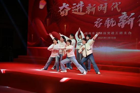 定岗不到半年，7名“00后”小姑娘屡屡获奖！_久阳机械