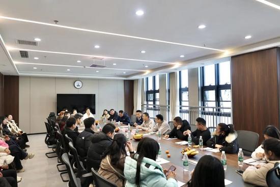 战略伙伴回访 | 湖北齐信团队赴我司参观交流_久阳机械