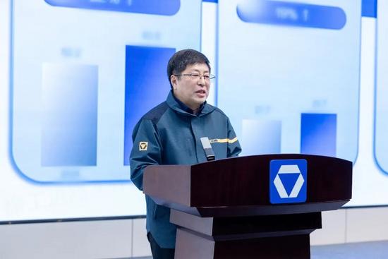 启新程 攀高峰 · 2026徐工道路营销工作会议聚势谋远，共赴征途_久阳机械