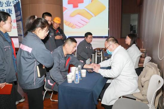 责任筑根基 关爱聚人心——晋钢智造荣获“全国就业与社会保障先进民营企业”_久阳机械 责任筑根基 关爱聚人心——晋钢智造荣获“全国就业与社会保障先进民营企业”_久阳机械