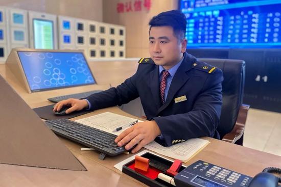 来自机务段的他，随队勇夺“湘超”冠军！_久阳机械