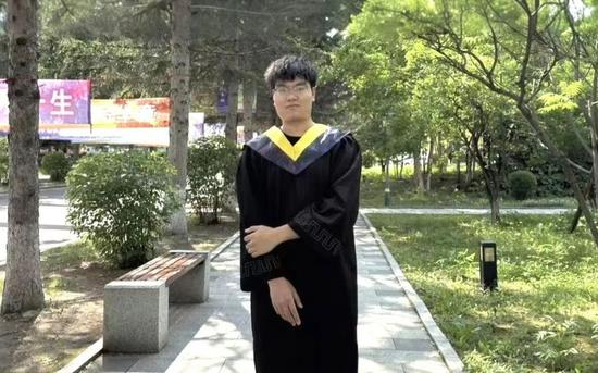 新员工·职场变形记 | 唐浩然：我在高炉旁淬炼青春