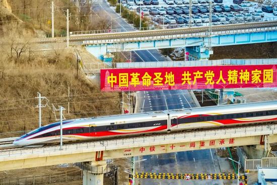 年度特别报道丨加快构建世界一流现代化铁路网
